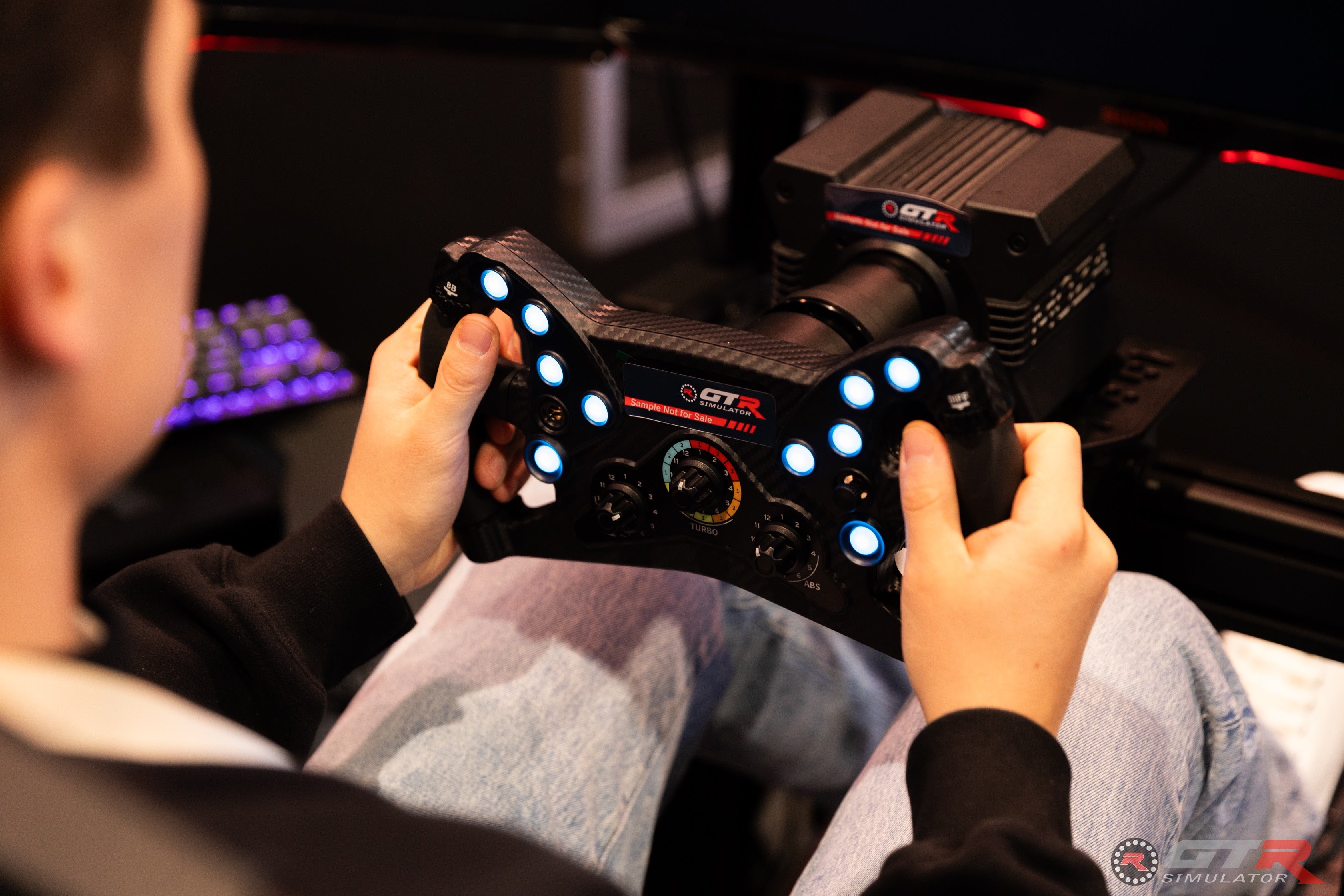 Getting the Right Fit: Racing Simulator Seats and Customization